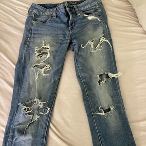 American Eagle Distressed Skinny Jeans!